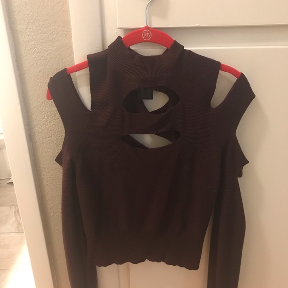 Cut out thin sweater - Picture 2 of 3